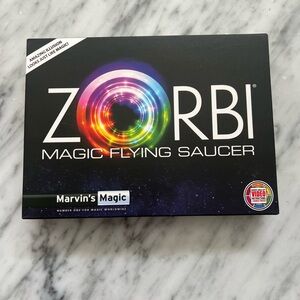 FAO Schwarz Zorbi Magic Flying Saucer - Multicolor